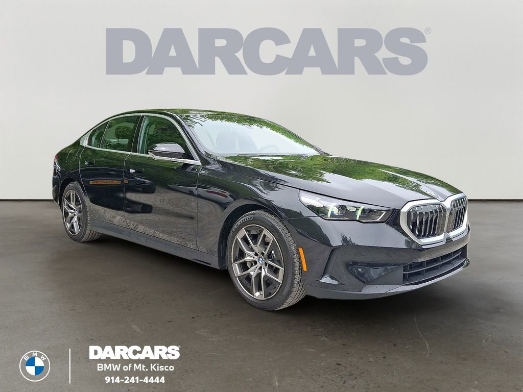 Used 2026 BMW 530i xDrive AWD/4WD image 1