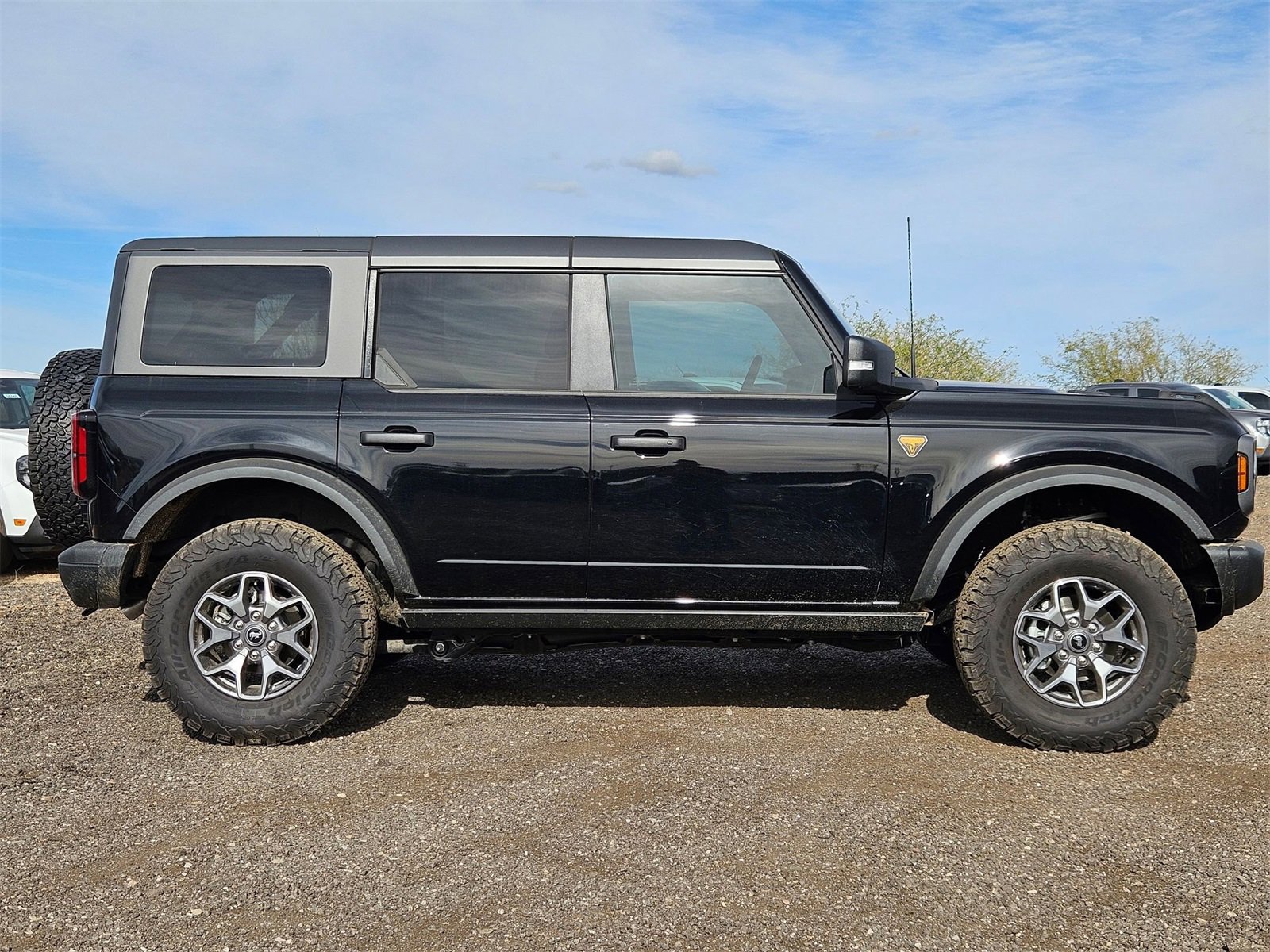 New 2025 Ford Bronco Badlands image 4