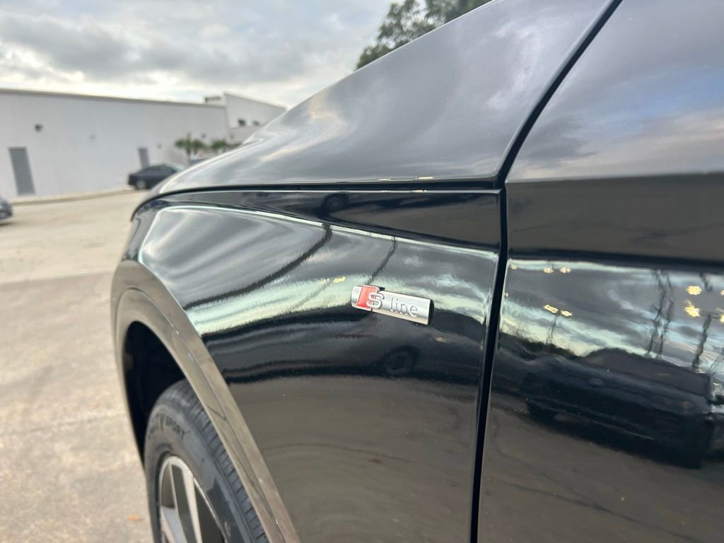 Used 2023 Audi Q5 2.0T Premium w/ Convenience Package image 29