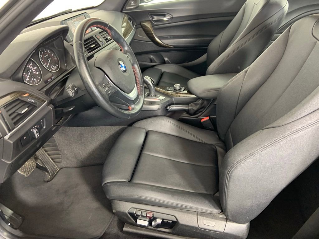 Used 2017 BMW 230i Coupe w/ Driving Assistance Package RWD image 16