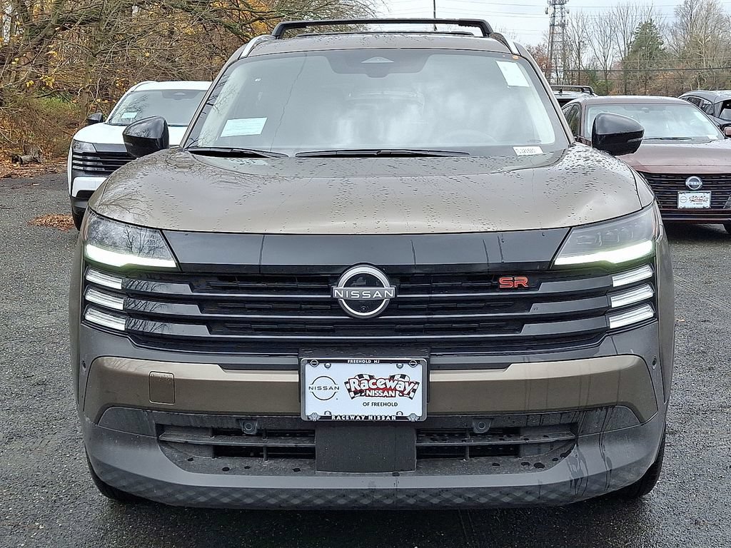 New 2026 Nissan Kicks SR w/ Cold Weather Package AWD/4WD image 3