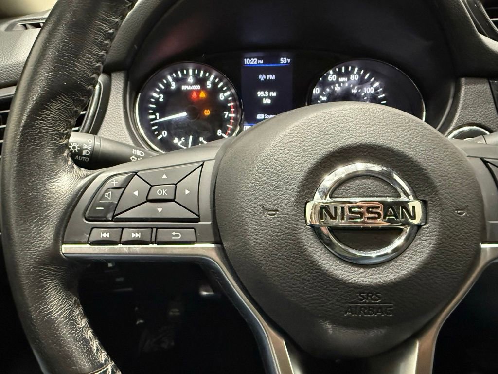 Used 2019 Nissan Rogue SV image 50