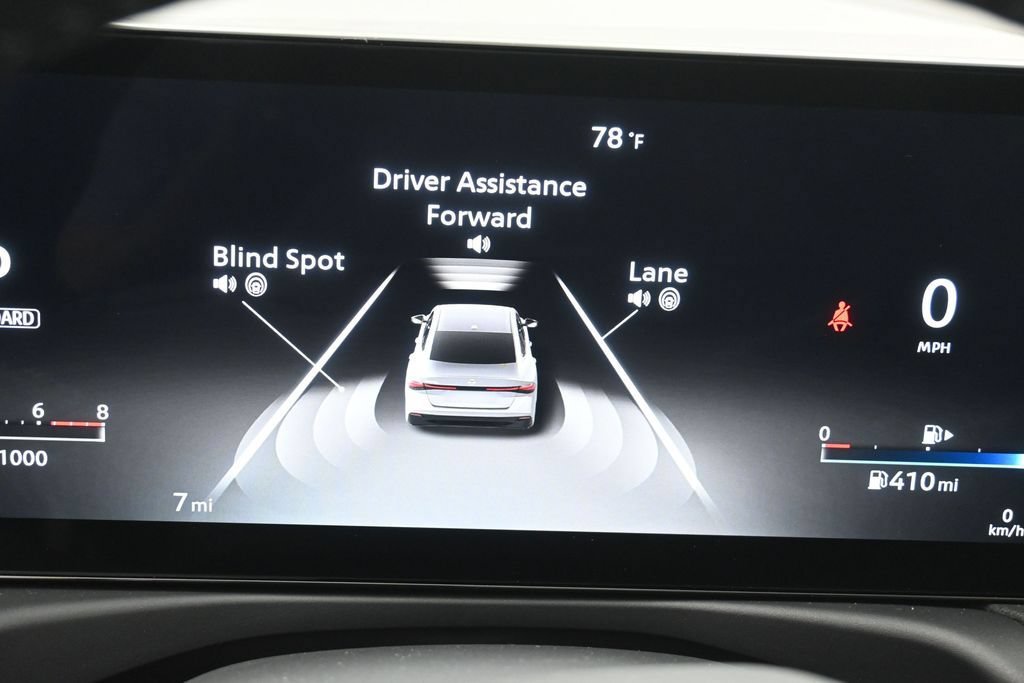 New 2026 Nissan Sentra SV w/ SV Convenience Package FWD image 8