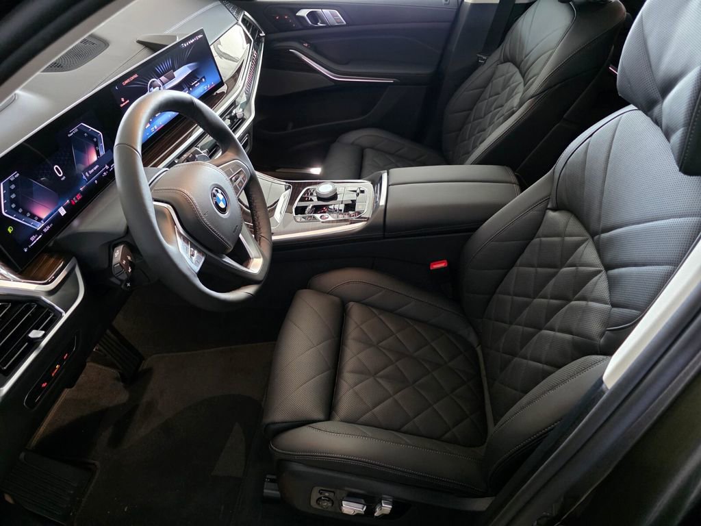 New 2026 BMW X7 xDrive40i image 7
