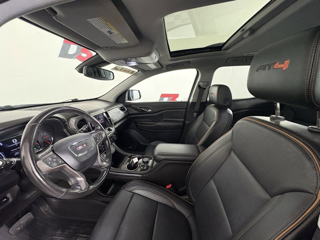 Used 2022 GMC Acadia AT4 w/ Technology Package image 11