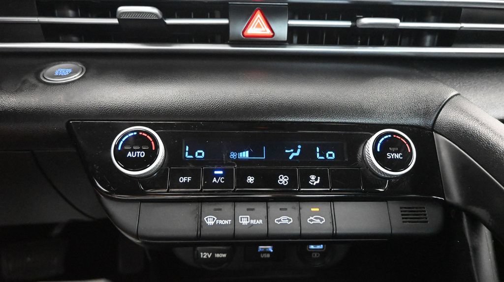 Used 2023 Hyundai Elantra SEL w/ Cargo Package FWD image 31