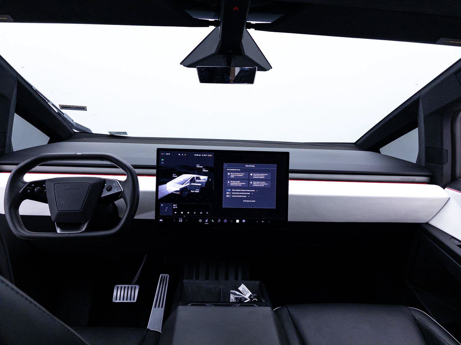 Used 2024 Tesla Cybertruck AWD Crew Cab image 22