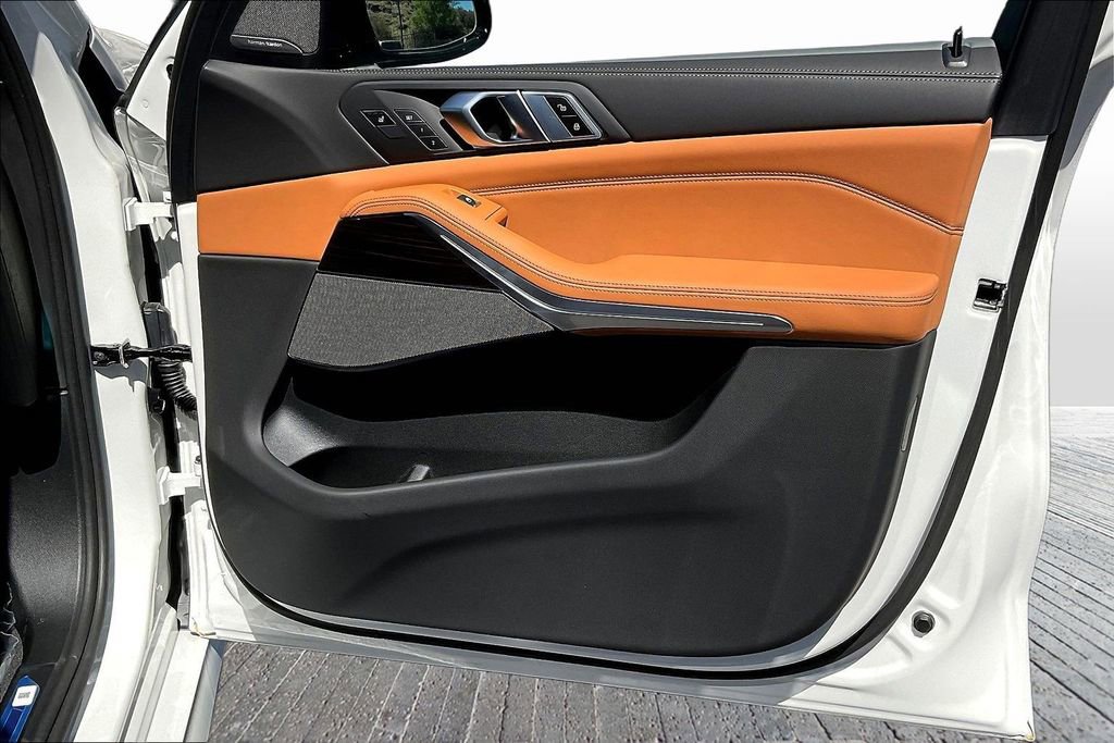 New 2026 BMW X5 xDrive50e AWD/4WD image 27