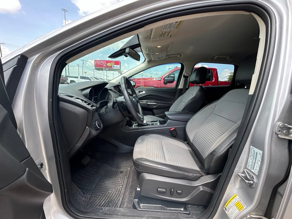 Used 2017 Ford Escape Titanium FWD image 7