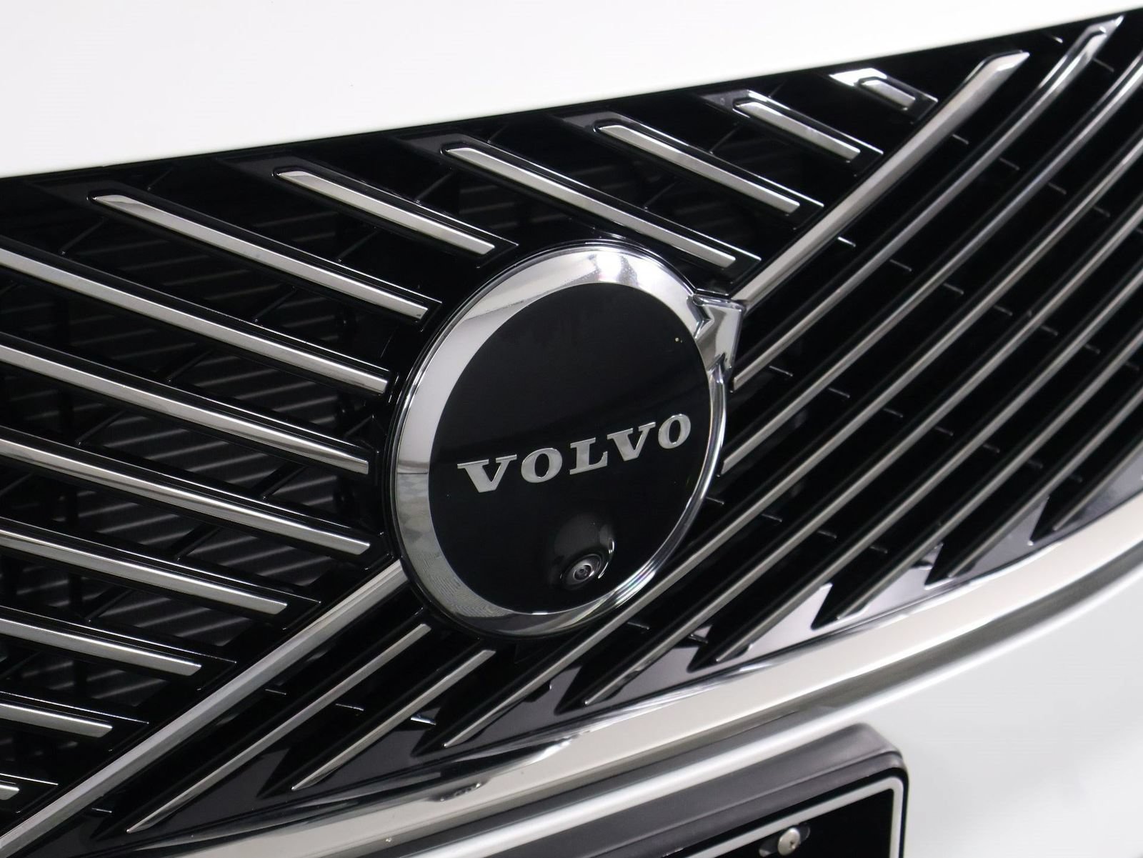 Certified 2026 Volvo XC90 B6 Plus w/ Protection Package AWD/4WD image 27