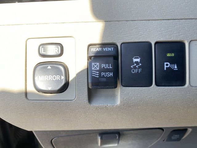 Used 2011 Toyota Sienna XLE w/ Premium Pkg FWD image 15