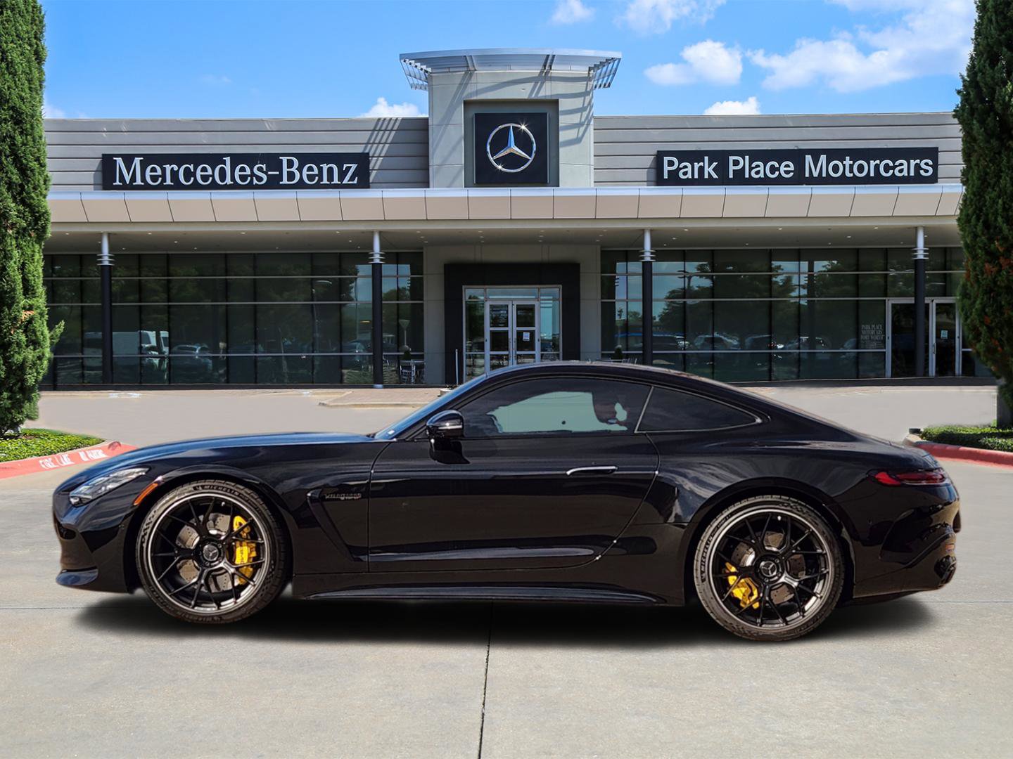 Used 2025 Mercedes-Benz AMG GT 55 image 3