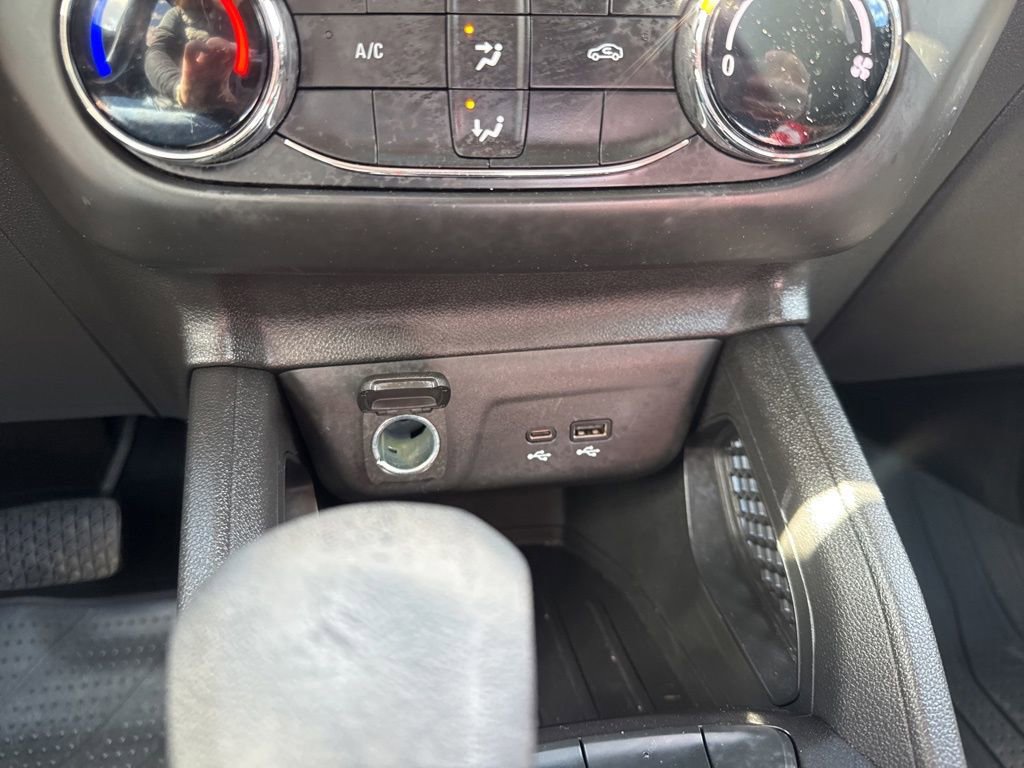 Used 2024 Chevrolet TrailBlazer LS w/ LS Convenience Package FWD image 34