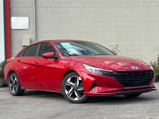 Used 2023 Hyundai Elantra SEL w/ Convenience Package FWD image 1