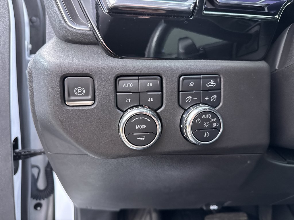 Used 2024 GMC Sierra 1500 SLT w/ SLT Premium Plus Package AWD/4WD image 29