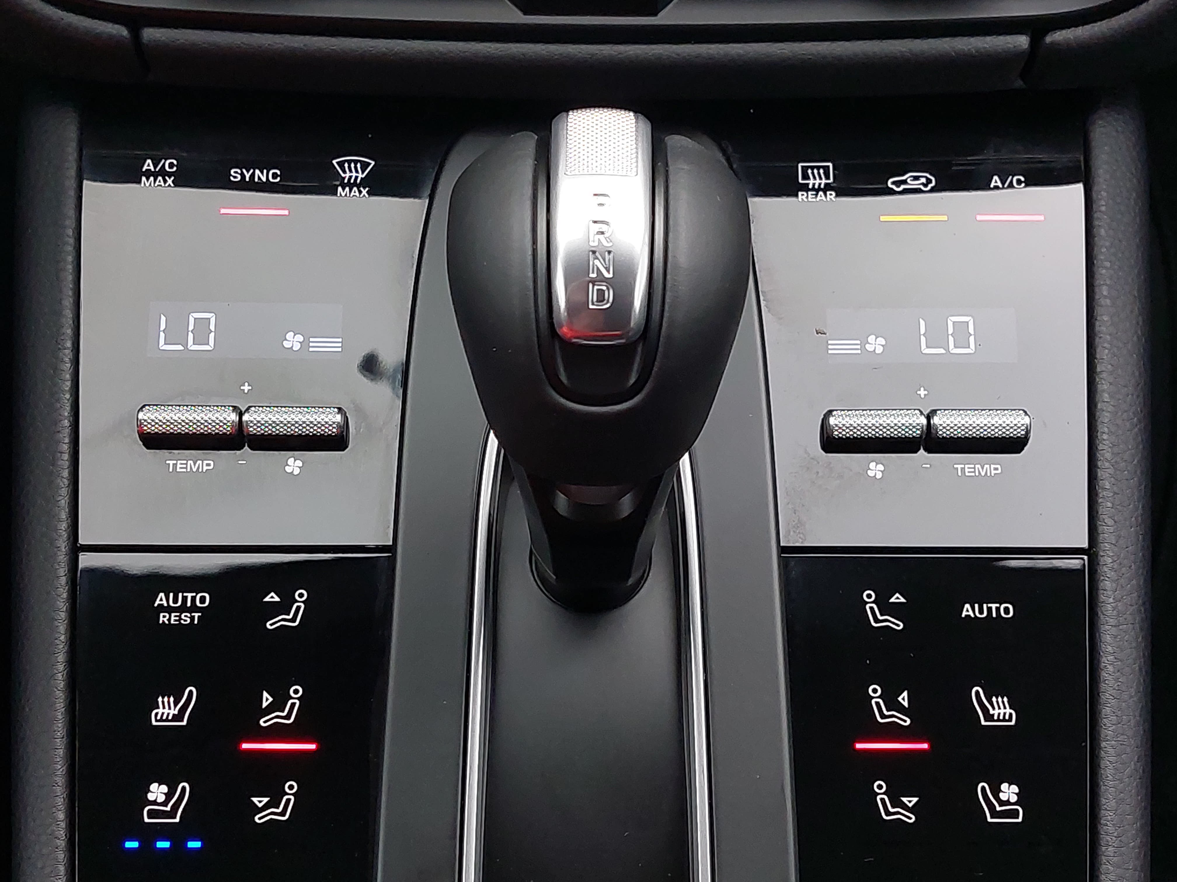 Certified 2026 Porsche Macan S AWD/4WD image 23
