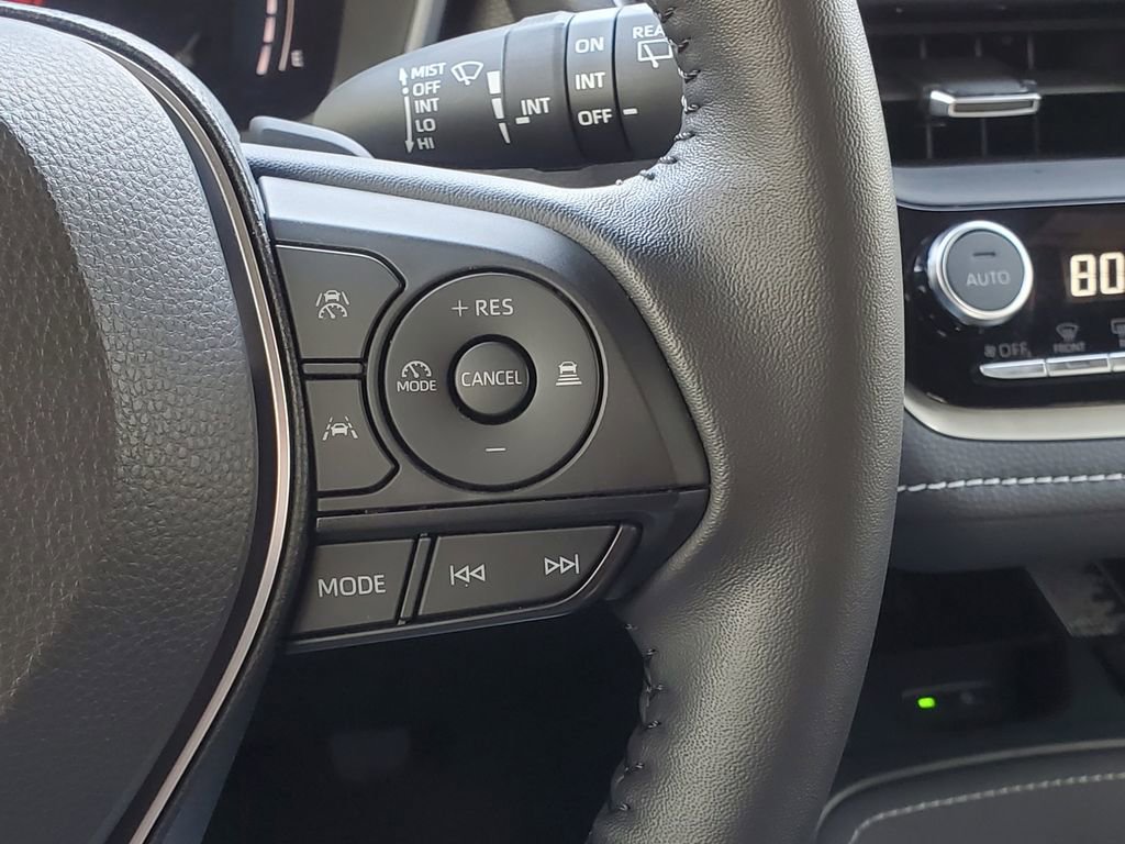 Used 2025 Toyota Corolla XSE image 19
