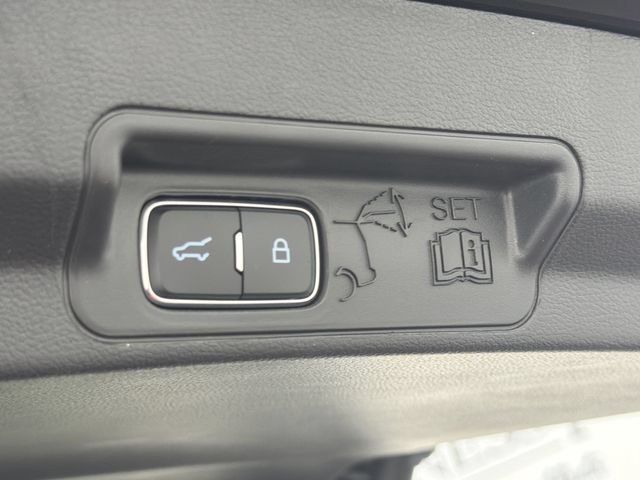 Used 2026 Ford Explorer Active w/ Active Comfort Package RWD image 27