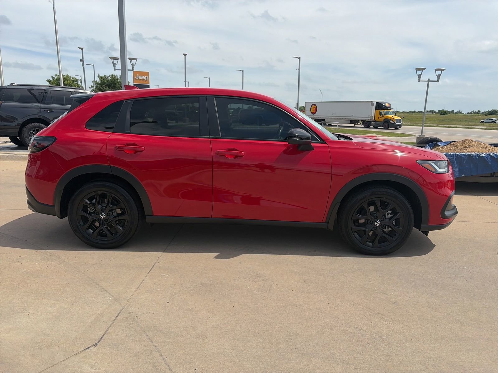 Used 2024 Honda HR-V Sport image 6