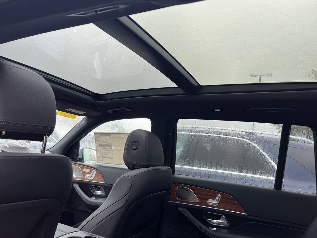 New 2025 Mercedes-Benz GLS 450 4MATIC image 10