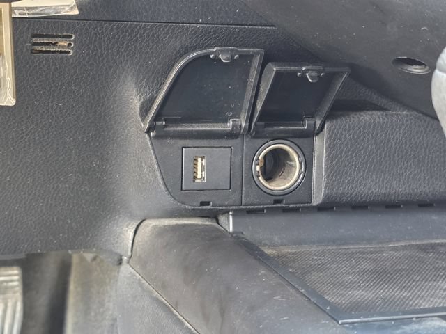 Used 2022 Toyota Camry LE FWD image 19