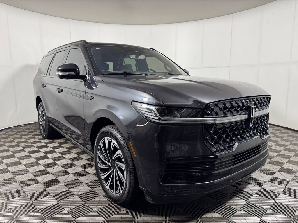 Certified 2025 Lincoln Navigator Black Label AWD/4WD image 7