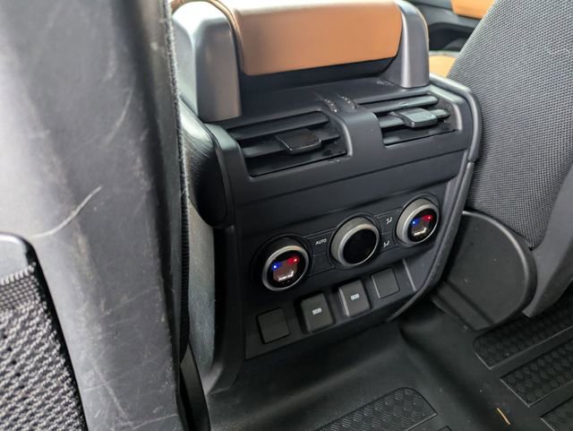 Used 2023 Land Rover Defender 110 X image 13