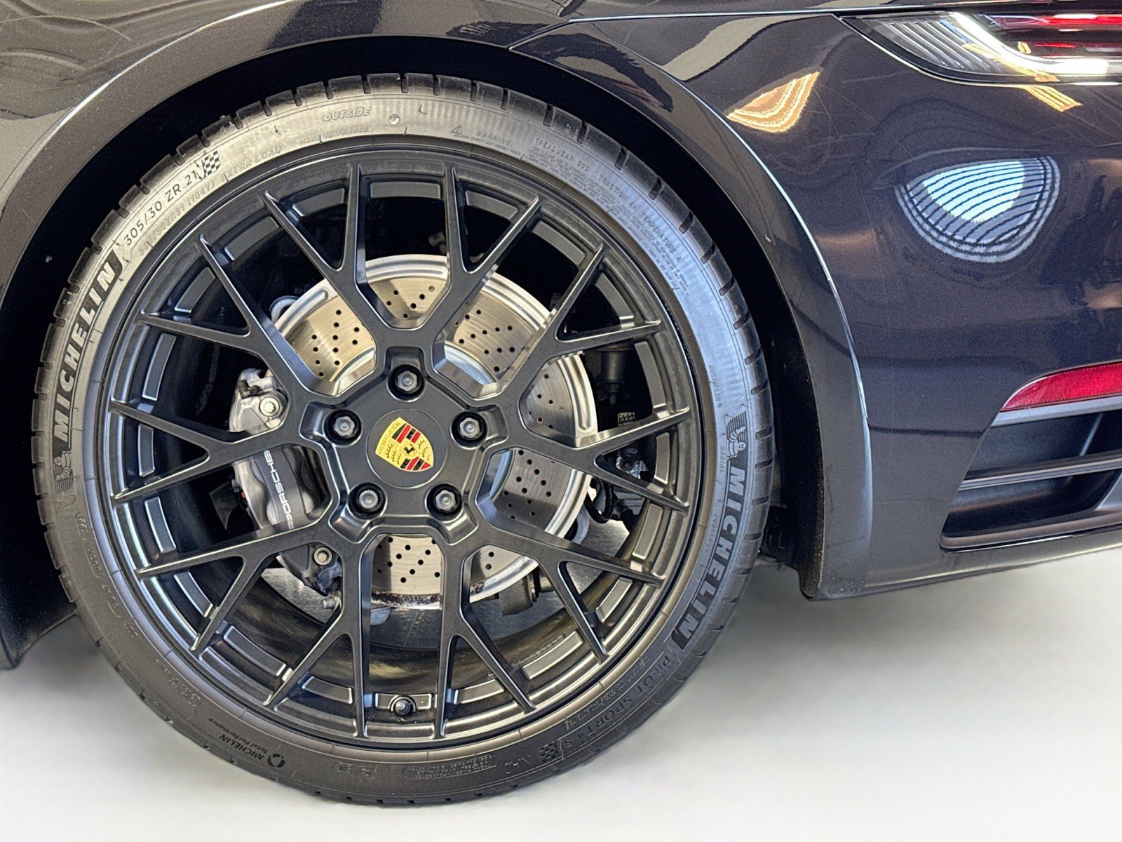 Used 2022 Porsche 911 Carrera image 24