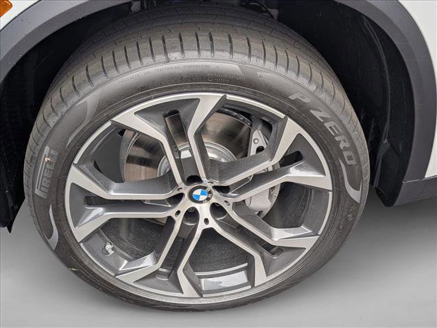 New 2026 BMW X5 sDrive40i w/ Climate Comfort Package image 11