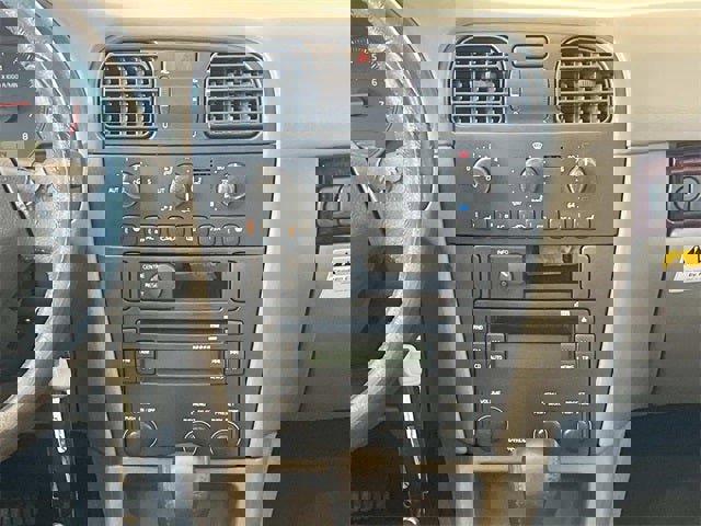 Used 2004 Volvo S40 image 15