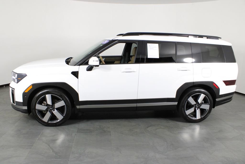 Used 2024 Hyundai Santa Fe Limited FWD image 12
