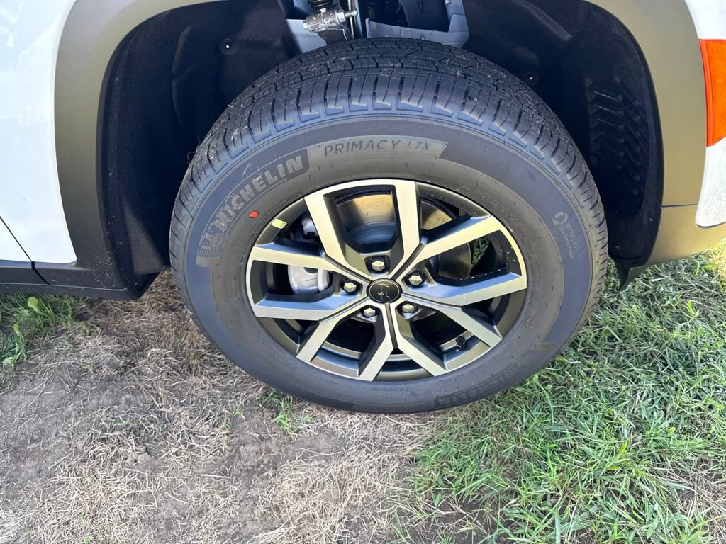 New 2027 Jeep Grand Cherokee Laredo X AWD/4WD image 9