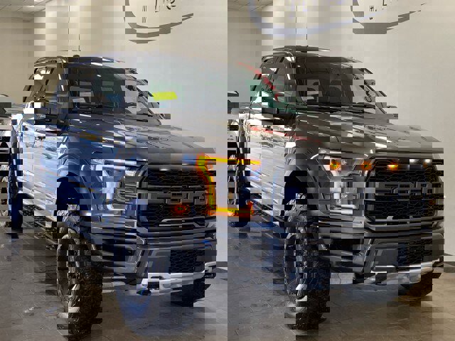 Used 2018 Ford F150 Raptor w/ Equipment Group 802A Luxury image 2