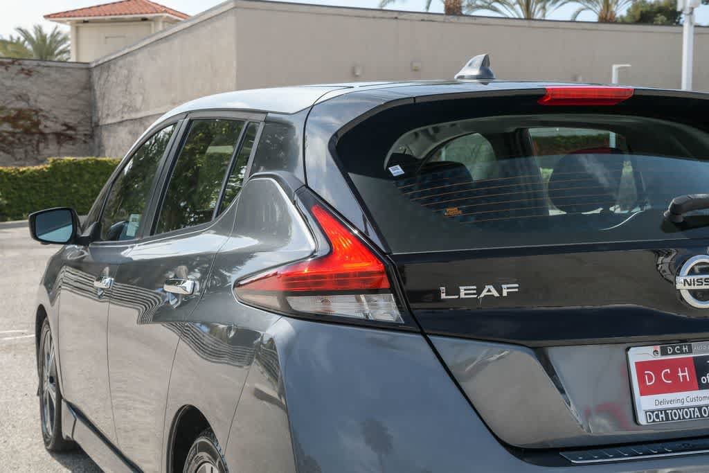 Used 2020 Nissan Leaf SV w/ SV Technology Package FWD image 6
