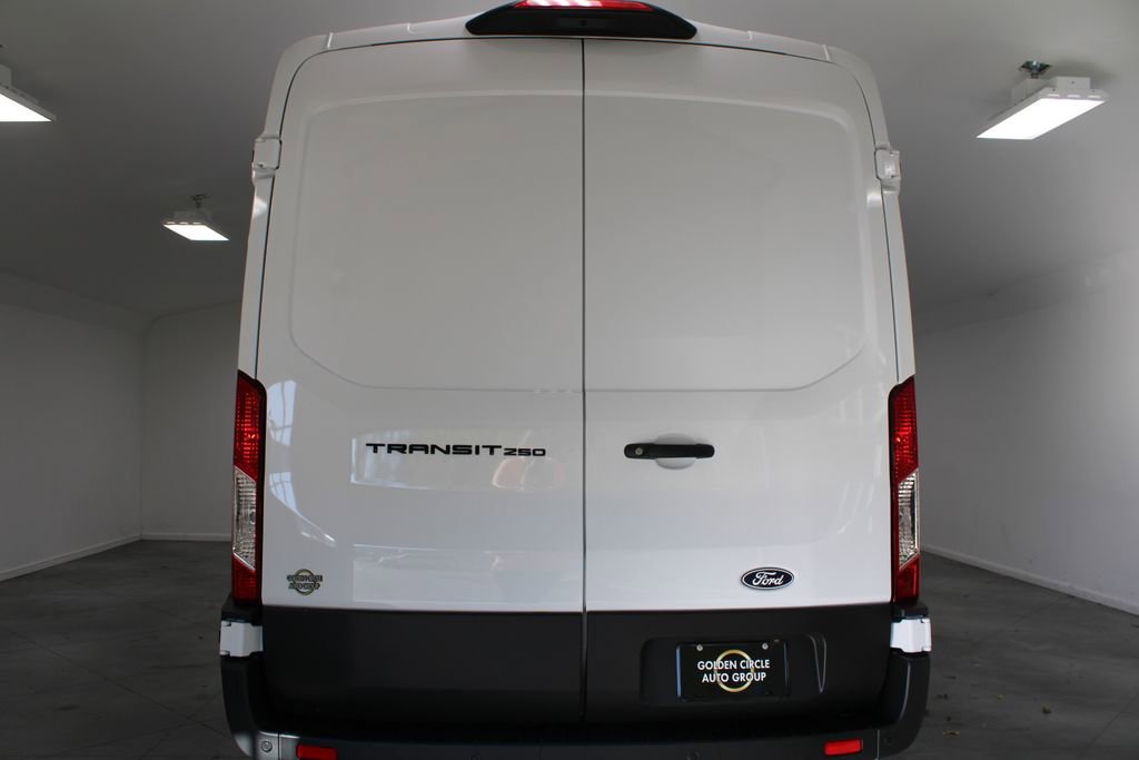 New 2026 Ford Transit 250 148 Medium Roof w/ Load Area Protection Package image 7
