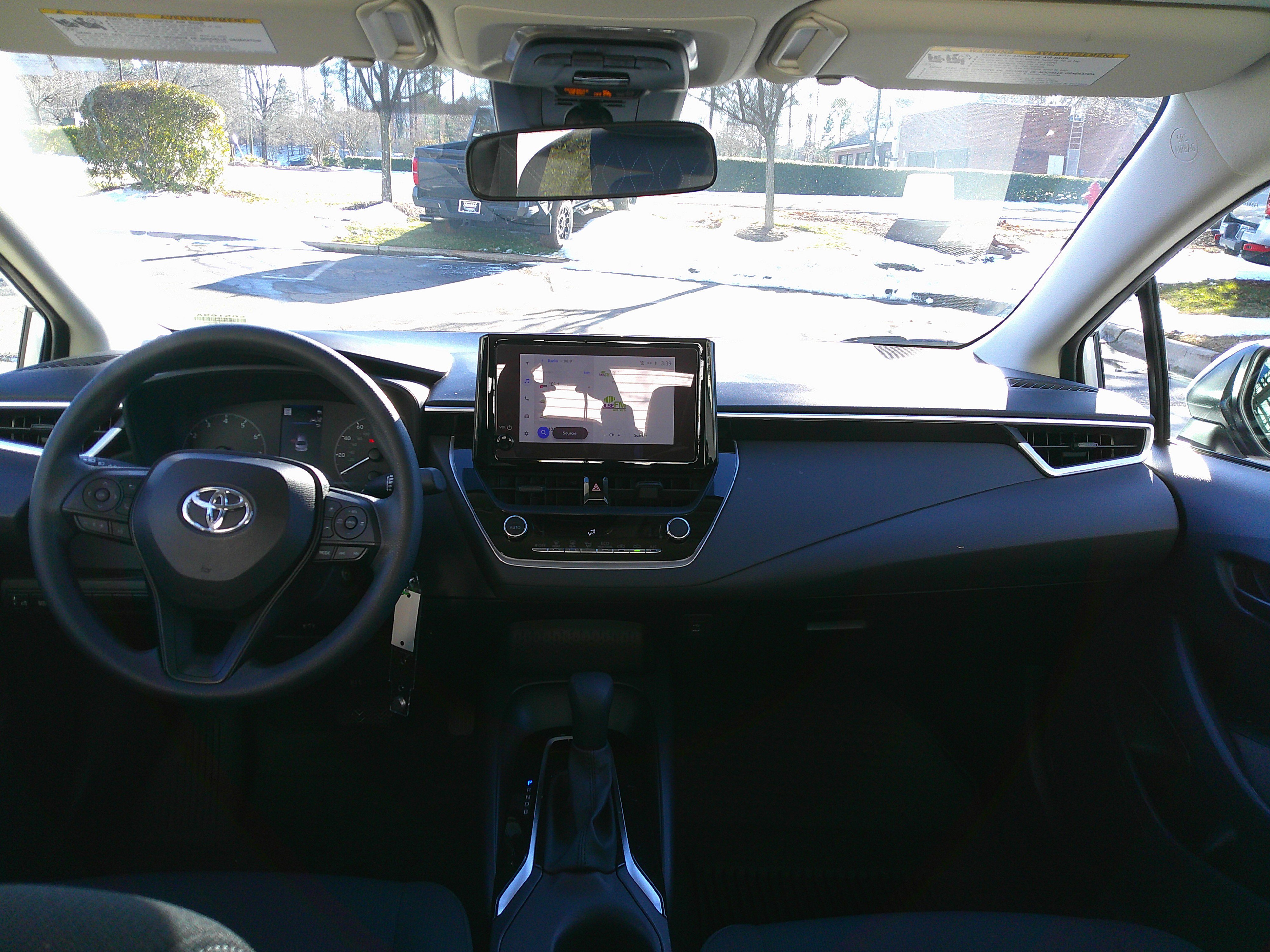 Used 2024 Toyota Corolla LE image 33