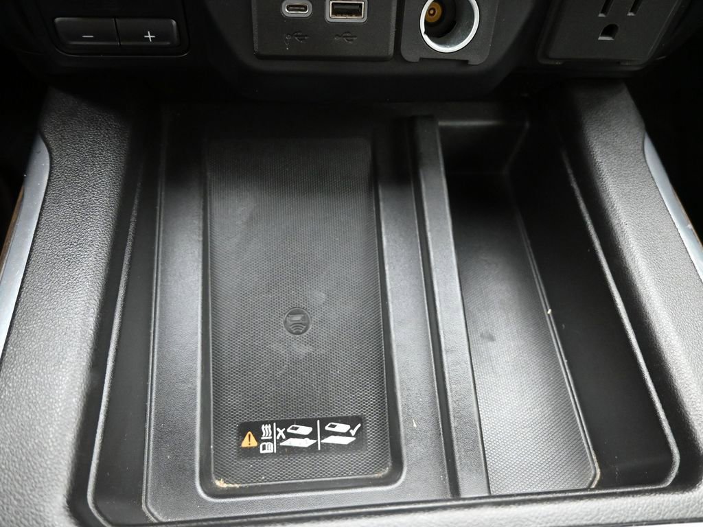 Used 2020 Chevrolet Silverado 1500 High Country image 19