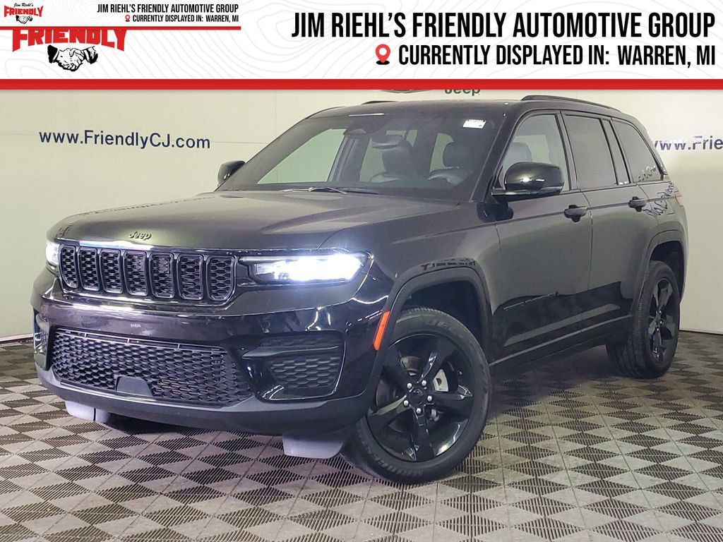 Used 2024 Jeep Grand Cherokee Altitude image 1