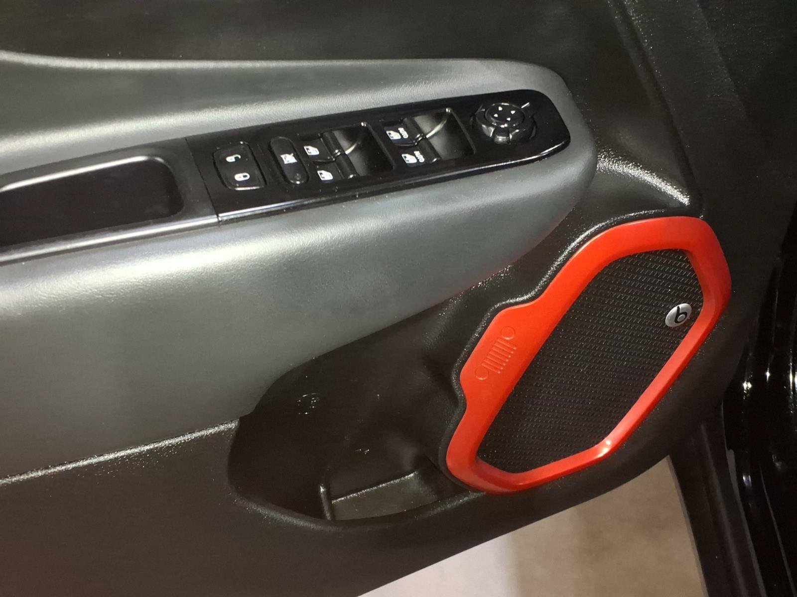 Certified 2019 Jeep Renegade Trailhawk w/ UConnect 8.4 Nav Group AWD/4WD image 14