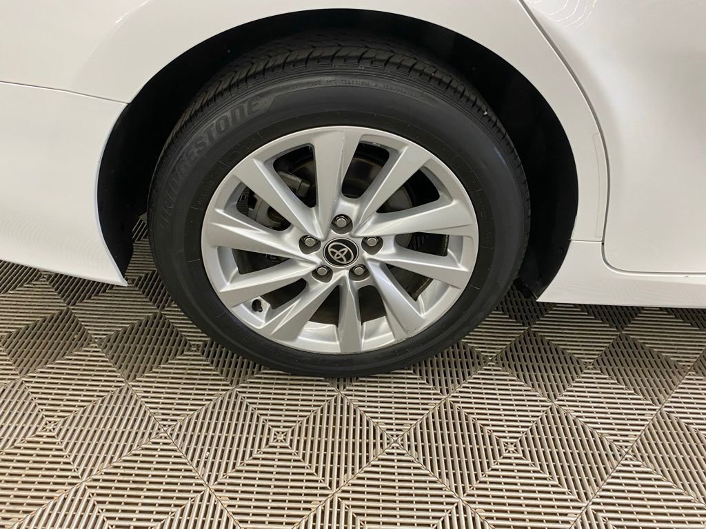 Used 2024 Toyota Camry LE image 18