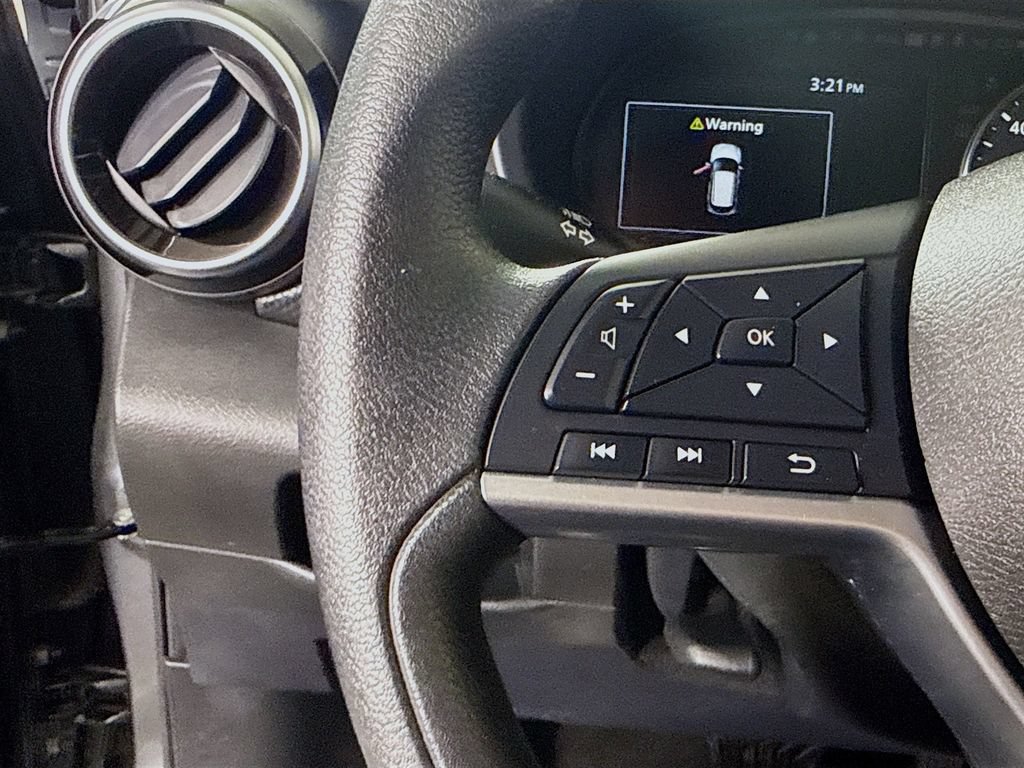 Certified 2021 Nissan Kicks SV FWD image 19