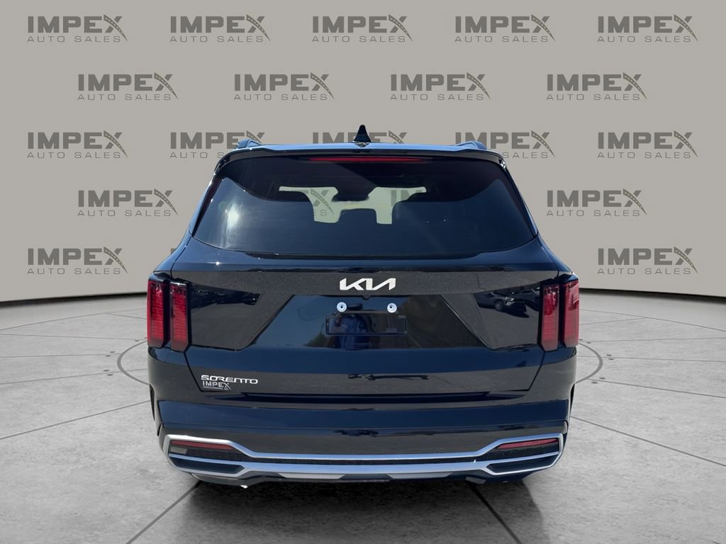 Used 2023 Kia Sorento S w/ Panoramic Sunroof Package image 4