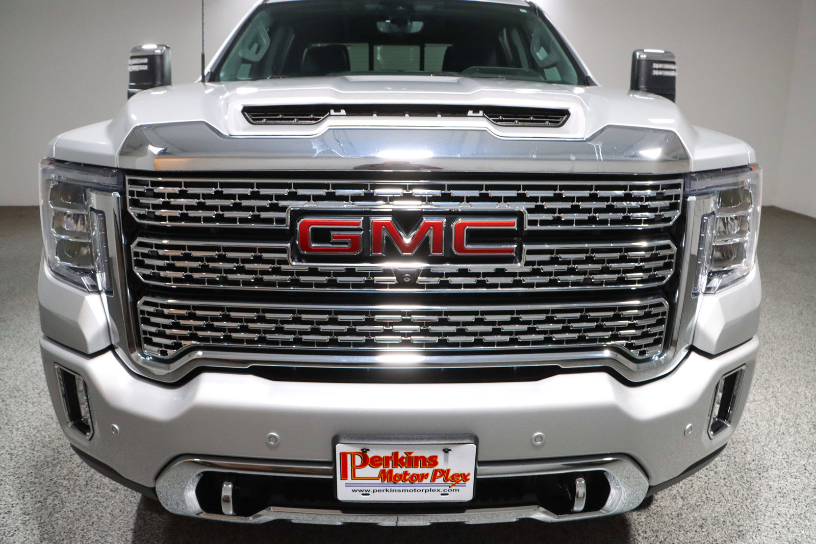Used 2023 GMC Sierra 2500 Denali w/ Denali Ultimate Package AWD/4WD image 4