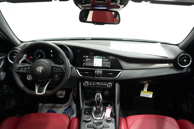 New 2026 Alfa Romeo Giulia Base image 13