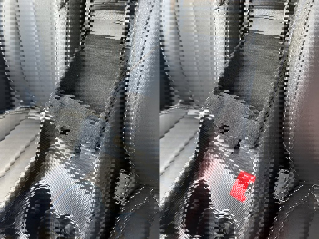 Used 2024 Jeep Grand Cherokee Limited w/ Black Appearance Package image 30