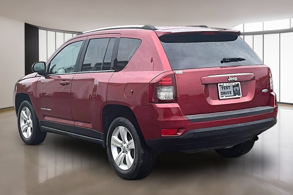 Used 2014 Jeep Compass Latitude FWD image 12