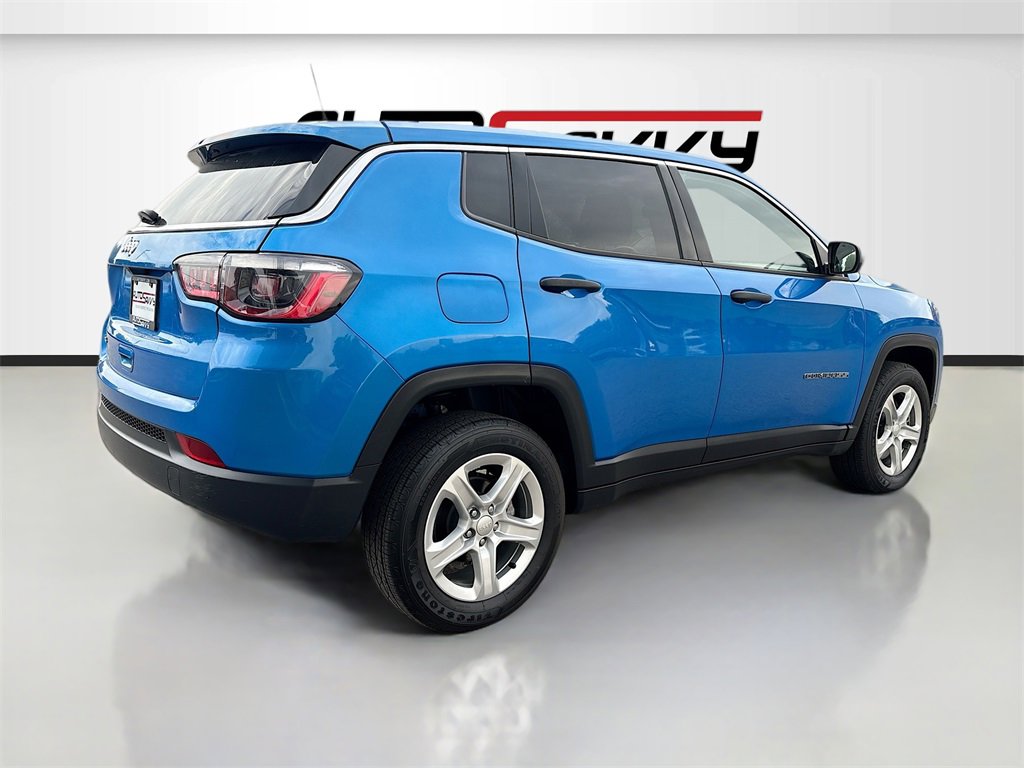 Used 2024 Jeep Compass Sport image 7