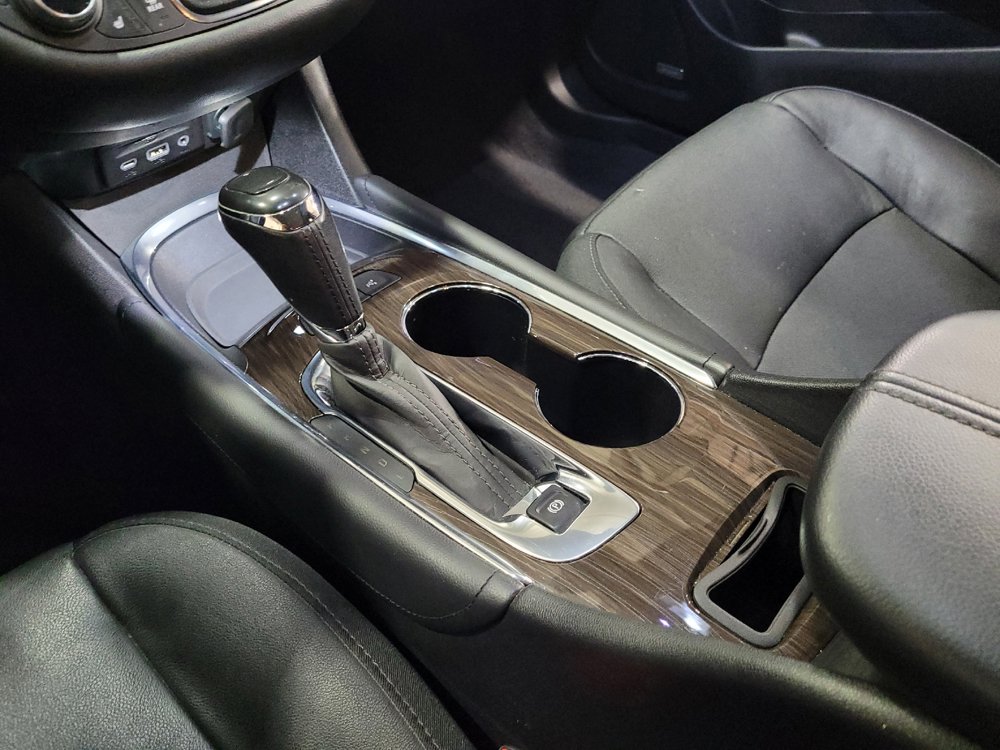Used 2019 Chevrolet Malibu Premier w/ Sun and Wheel Package FWD image 26