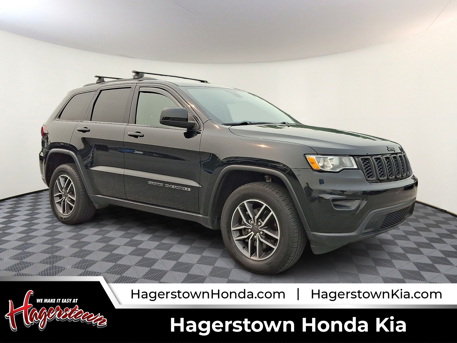 Used 2020 Jeep Grand Cherokee Laredo w/ Laredo X Package