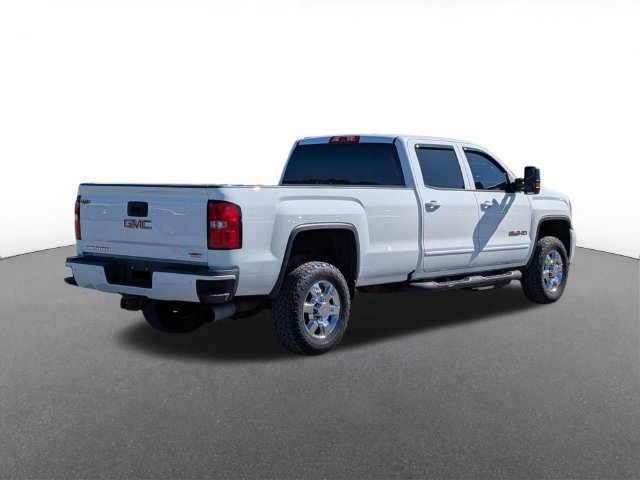 Used 2019 GMC Sierra 2500 SLT w/ Duramax Plus Package AWD/4WD image 3
